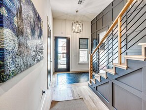 Interior - Carlton Landing-Starry Night (Carlton Landing)