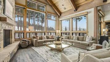 House (Luxurious 6-bedroom ski-in/ski-out ho) | Exterior