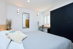 Apartment (1 Bedroom)