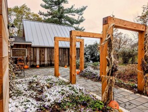 Front of property - The North Hero House Inn & Restaurant (North Hero)