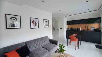 Smart TV, offices