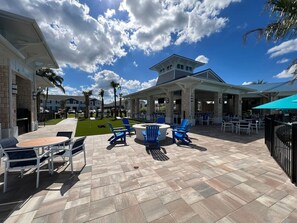 Outdoor dining - Fascination Vacation - Windsor Island Resort! (Davenport)