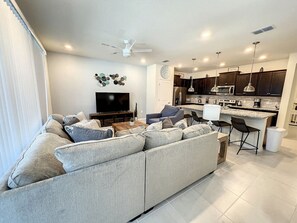 Smart TV - Fascination Vacation - Windsor Island Resort! (Davenport)