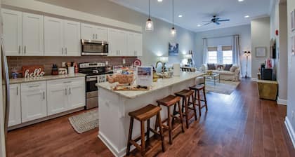 Dixieland Den - Book for Football Season and more!