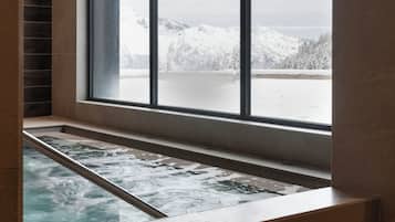 Bain à remous intérieur