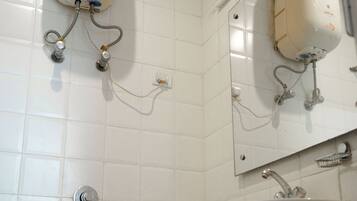 Chambre Double Deluxe | Salle de bain