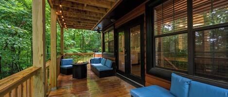 Signature Cabin, 4 Bedrooms, Hot Tub, Mountain View | Terrace/patio