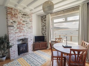 Dining - Windycroft (Barmouth)