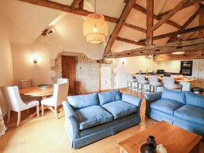 Living area - Tithe Barn (Derby)