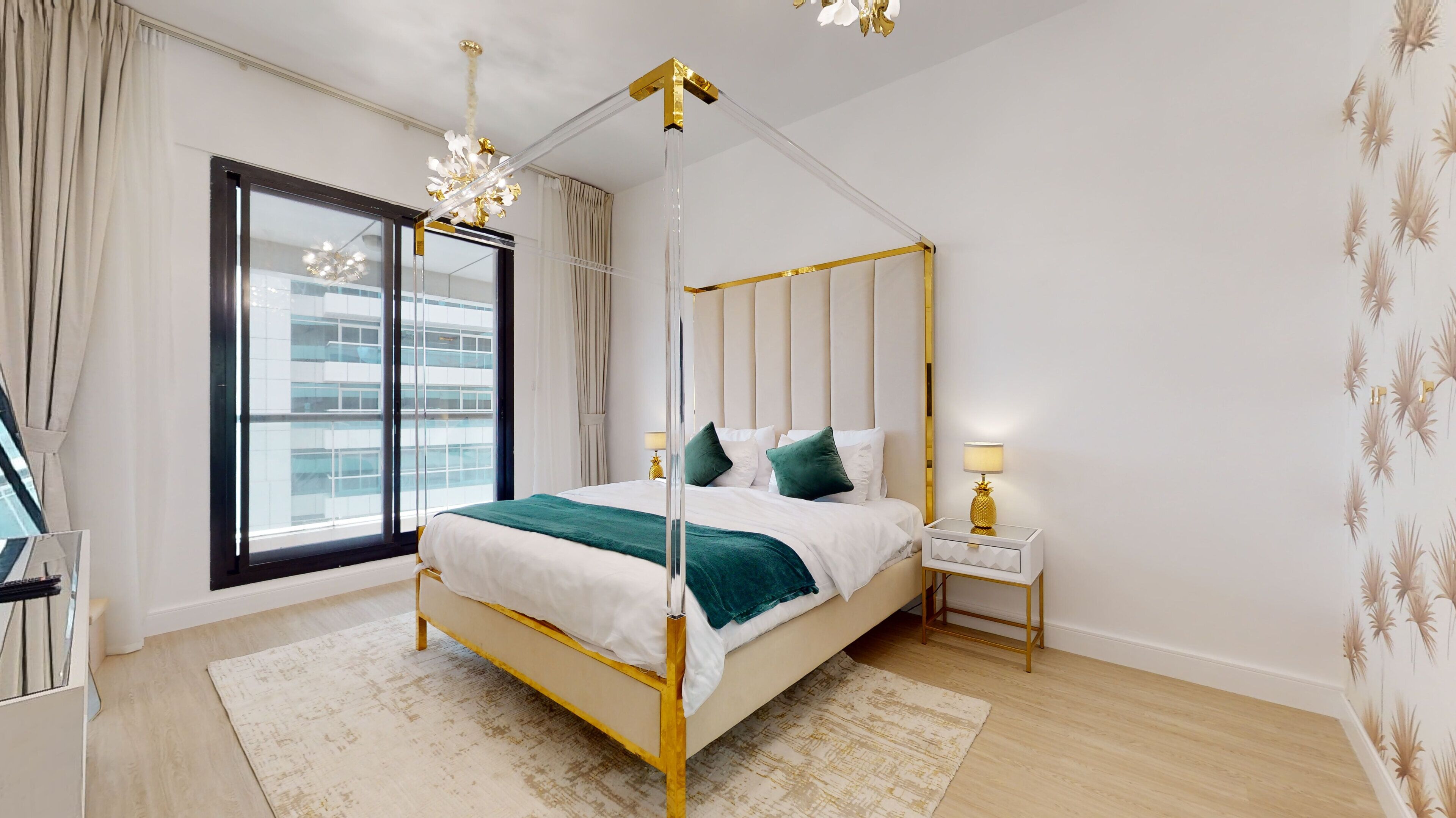 Deluxe Apartment | 1 bedroom, individually decorated, iron/ironing board, free WiFi