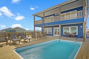 Pool - Texas Music House: 6  BR, 6  BA House in Crystal Beach , Sleeps 22 (Crystal Beach)