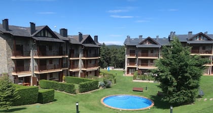 Apartment 1 room Ski-In, Wi-Fi, Fireplace, Pool & Parking