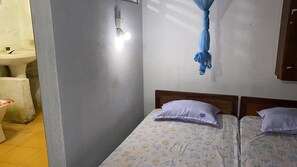 2 bedrooms, bed sheets