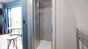 Shower, towels