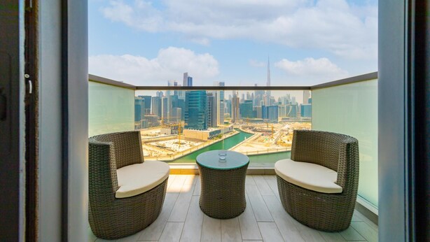 Apartment | 3 bedrooms - DXB - The Atria Residences - 2007 - DT (Dubai)