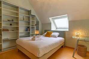 3 chambres, fer et planche à repasser, Wi-Fi gratuit, draps fournis