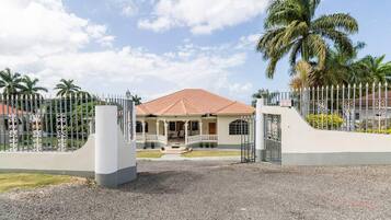 Apartment | Exterior