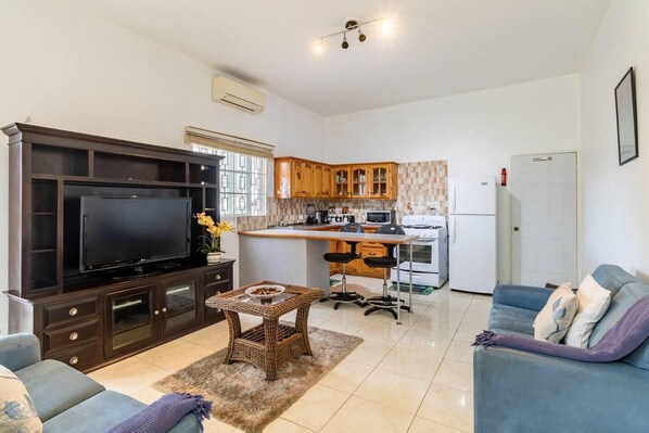 Apartment | Living area