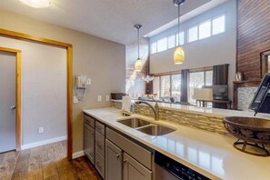 Apartment (2 Bedroom Montezuma Condo at Lakeside) | Außenbereich