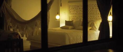 Elite Bungalow | Egyptian cotton sheets, premium bedding, minibar, in-room safe