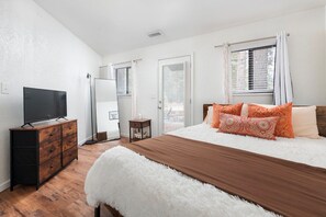 2 bedrooms, free WiFi, bed sheets