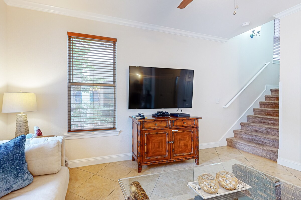 Photo 4 of Waterfront home near the beach with lagoon-style pool & lanais - dog-friendly