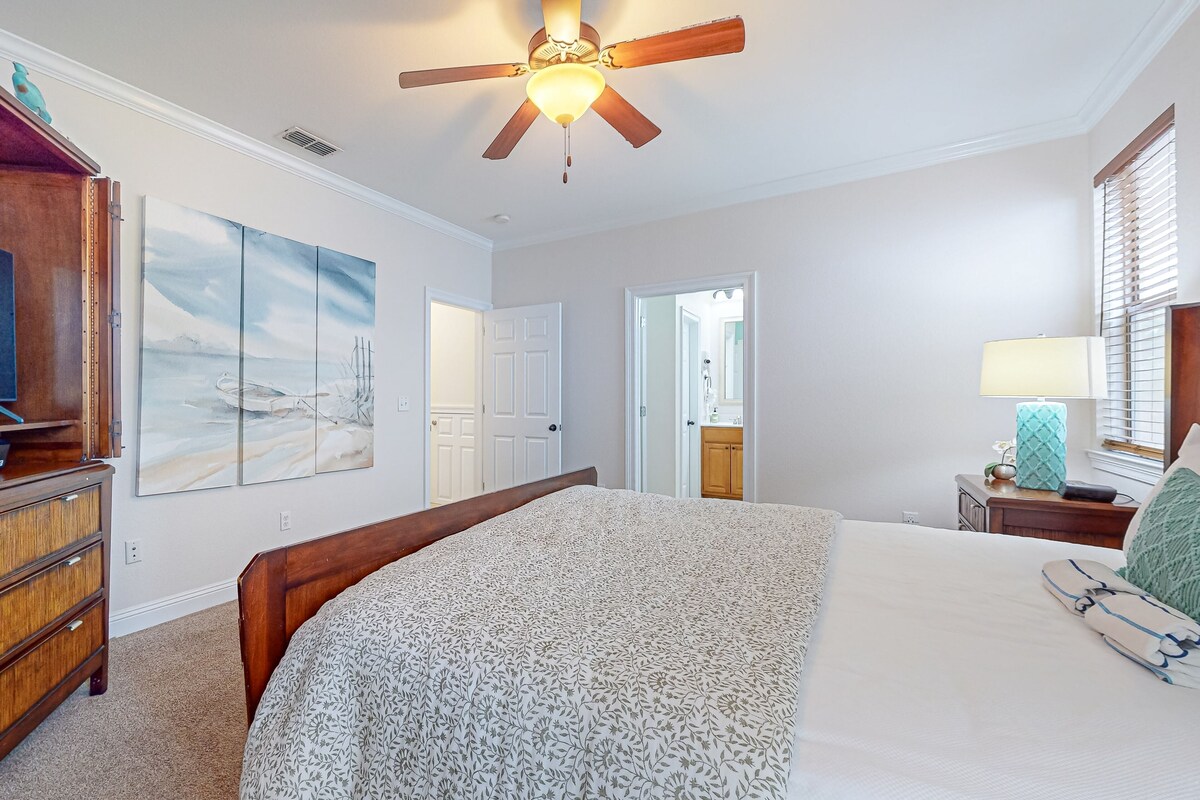 Photo 11 of Waterfront home near the beach with lagoon-style pool & lanais - dog-friendly