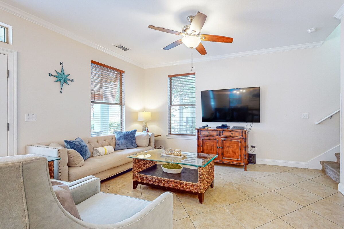 Photo 5 of Waterfront home near the beach with lagoon-style pool & lanais - dog-friendly
