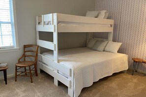 3 bedrooms, Internet, bed sheets