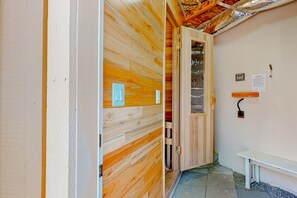 Sauna - Granite Tranquility - Yosemite West Home w/ private sauna, fireplace, & new beds (Yosemite West)