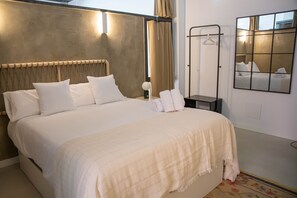 1 chambre, fer et planche à repasser, Wi-Fi gratuit