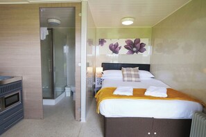 1 bedroom, bed sheets - Ocean View 7 - 1 Bedroom - Llanrhidian (Swansea)