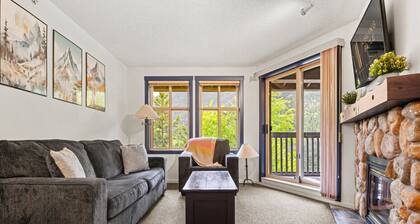 Reach Your Peak | Ski In/Ski Out | Pool | Hot Tub
