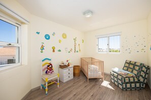 Children’s area - Villa Brejos - Four Bedroom Villa, Sleeps 8 (Albufeira)
