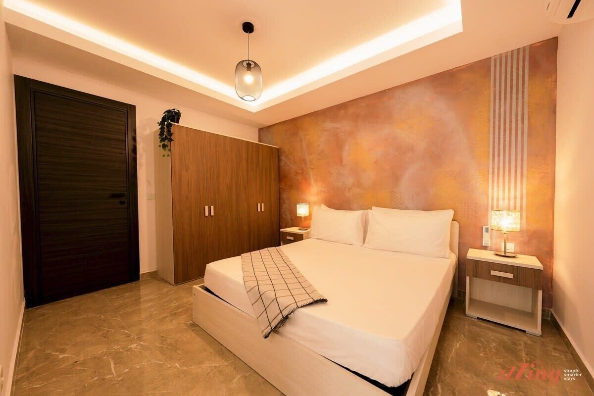 2 soverom og strykejern/-brett