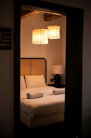 2 bedrooms, desk, iron/ironing board, travel cot - Valletta's Most Scenic Holiday Home (Il-Belt Valletta)