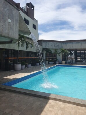 Apartment | Pool | 2 indoor pools, 2 outdoor pools, open 8:00 AM to 9:00 PM, sun loungers - Recanto Maravista (Vila Velha)