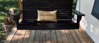 Cozy Sunset Cottage on the family farm near Cave Run Lake and Morehead State