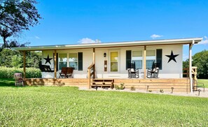 Exterior - Cozy Sunset Cottage on the family farm near Cave Run Lake and Morehead State  (Morehead)