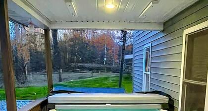 Hot Tub! Sleeps 24! Near Ithaca & Wineries!Dogs Ok!