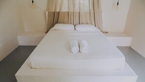 واي فاي مجانًا وملاءات أسرّة