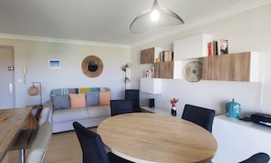 Interior - Bright apartment with nice  view (Fréjus)