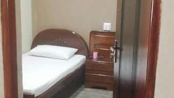 Deluxe Double Room | Iron/ironing board, free WiFi