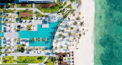 Sunrise Secrets: Discover Unforgettable Mornings in your 3BR PH in Cancun!