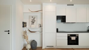 Premium two-bedroom Apartment | 전용 주방