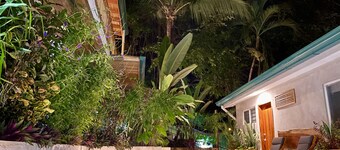 Blue Pearl Villa-Amazing location 1min to the Beach