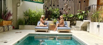 Blue Pearl Villa-Amazing location 1min to the Beach