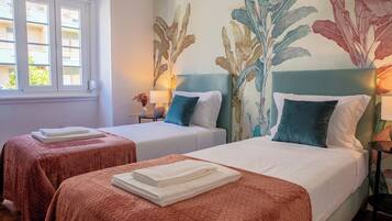 Klassieke Twin kamer | Geluiddichte muren, gratis wifi, beddengoed