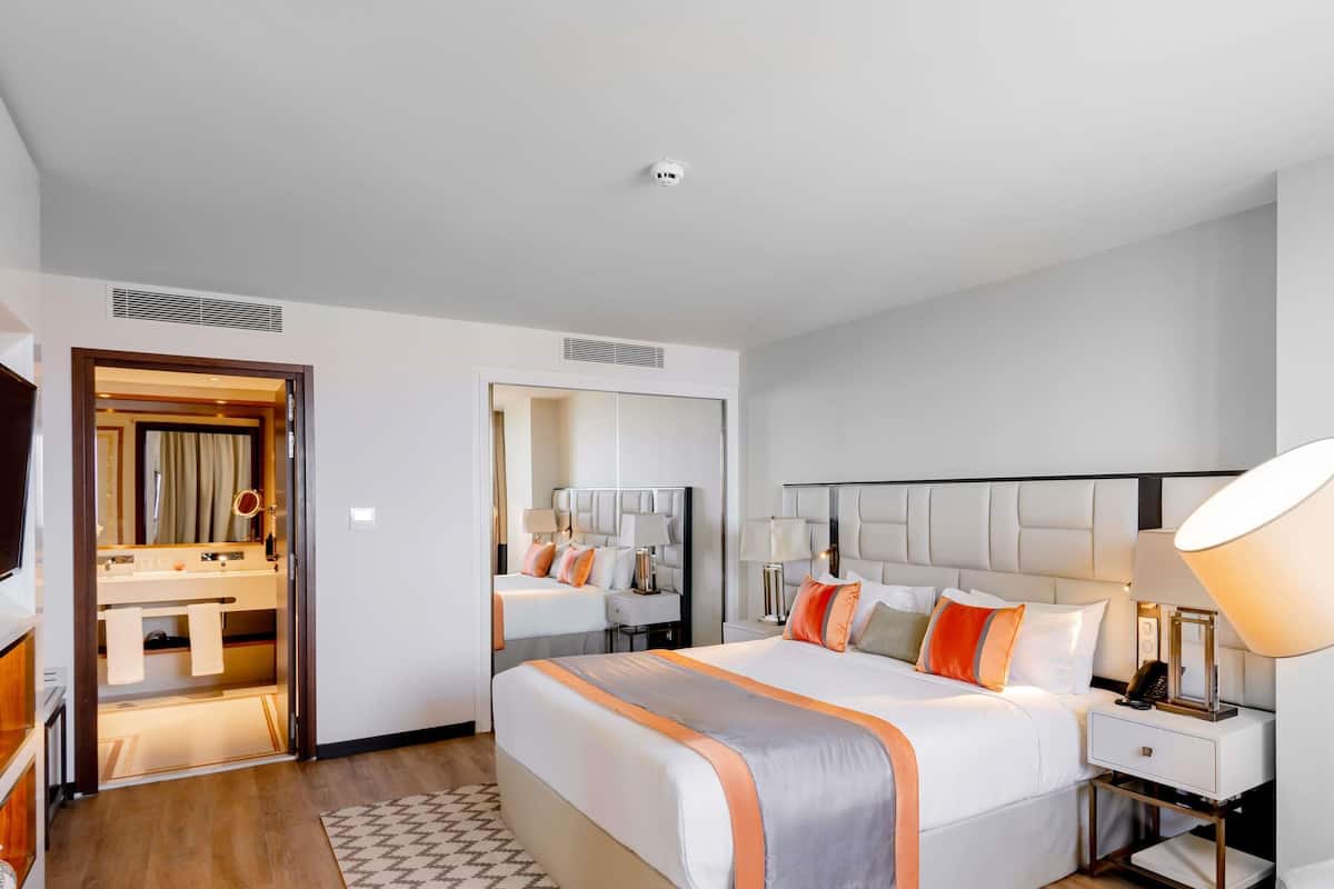 Suite Junior, 1 trÚs grand lit et 1 canapé-lit, vue océan | Literie de qualité supérieure, minibar, chambres insonorisées