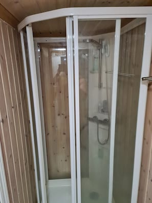 Jabón y papel de baño